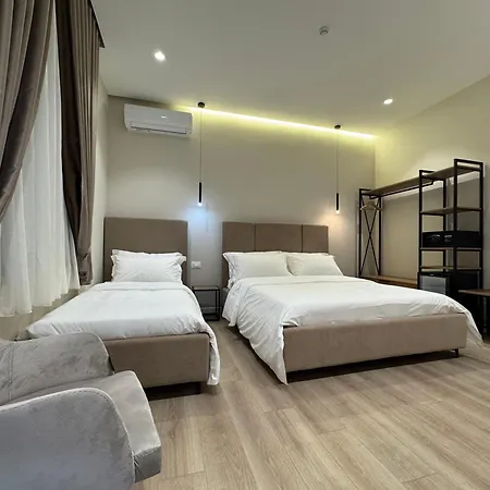 Otel At Mimosa Street Tiran