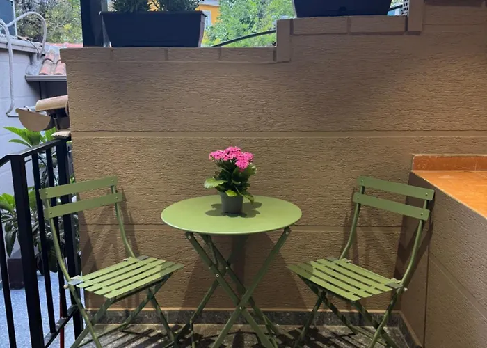 At Mimosa Street فندق تيرانا